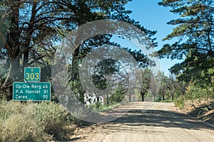 Distance road sign at Buffelshoek on road R303