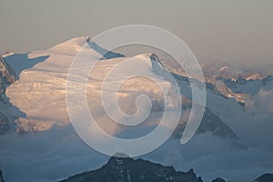 Distant overview of gross venediger