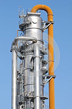 Distillation tower