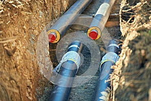 District heating - connecting insulated pipes