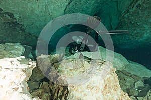 Divers underwater caves diving Florida Jackson Blue cave USA