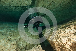 Divers underwater caves diving Florida Jackson Blue cave USA