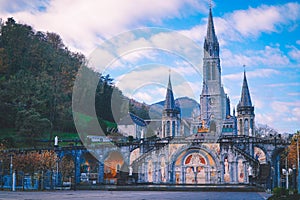 Divinely Framed: Artistic Gaze at the Holy Church in Southern Lourdes