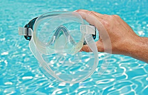 Diving glasses