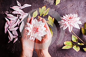 DIY making realistic flowers