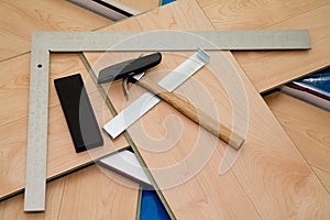 DIY project: laminate floor and tools used