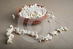 DIY Scandinavian Nordic Christmas garland of popcorn. Eco friendly New Year from handmade decor