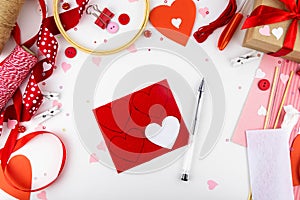 DIY step-by-step instructions for Valentine`s Day. Heart with wings on a felt stick. Step 2