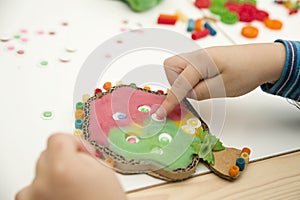 DIY toy for actively explore different materials.