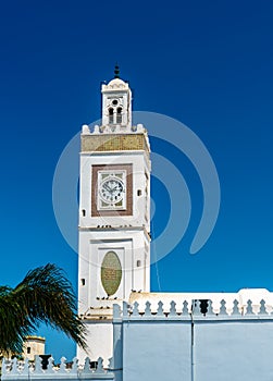 Djamaa al-Djedid mosque in Algiers, Algeria photo