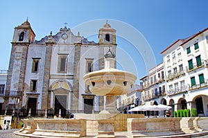 Do Giraldo square, Evora, Portugal photo
