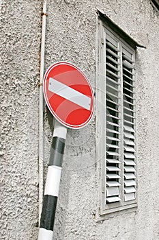 Do Not Enter Road Sign