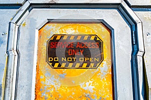 Do Not Open Servoce Access Only