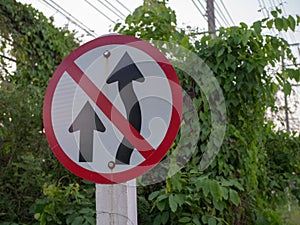 Do not overtake traffic sign photo