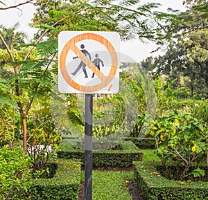 Do not walk