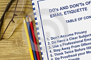 Do`s and don`ts of email etiquette concept