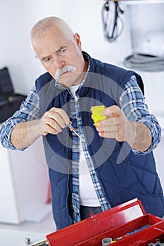 Do it yourself repair concept