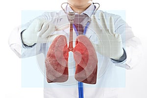 Doctor check respiratory of lung
