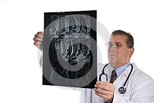 Doctor examins an Xray