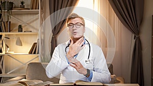 Doctor expertise man palpating video workplace