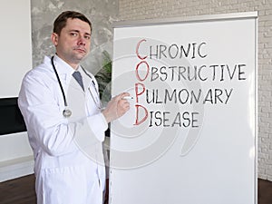 Doctor explains about Chronic obstructive pulmonary disease COPD.