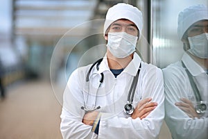 Doctor in face mask photo
