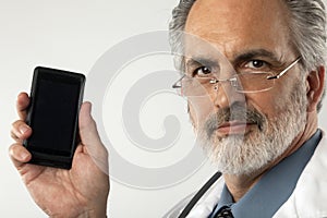 Medico possesso su cellulare 