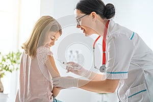 Vaccination to child photo