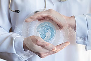 Doctor protects globe with hands gesture