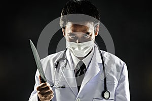 Doctor Serial Killer psychosis hold knife