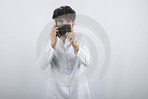 Doctor talking phone and get an idea