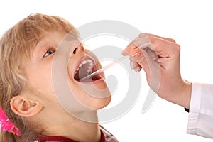 Doctor treat child for throat.