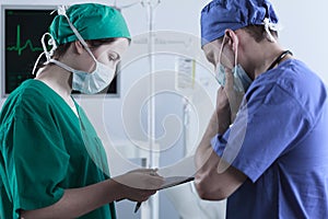 Doctors hesitant to run surgery photo