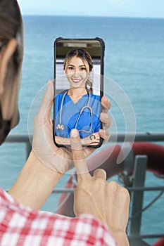 Doctors provide services to patients via mobile phones at any time and place