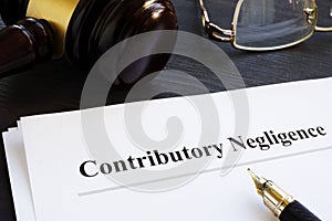 Documents about contributory negligence in a court photo