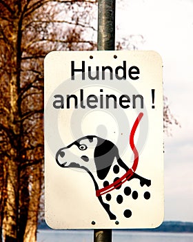 Dog leash sign (7)