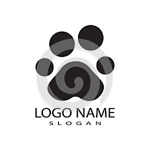 Dog paw vector footprint icon logo symbol graphic  illustration