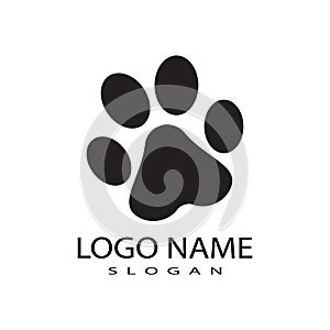 Dog paw vector footprint icon logo symbol graphic  illustration