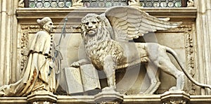 The Doge and the Lion