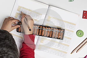 Doing mental math or mental arifmethic