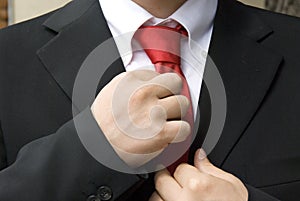 Doing a tie
