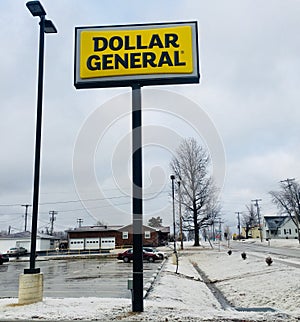 Dollar general sign