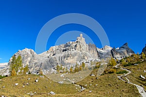 Dolomite mountains, Alpi Dolomiti in autumn yellow colors