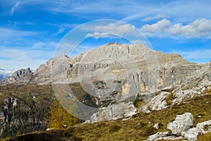 Dolomite mountains, Alpi Dolomiti in autumn yellow colors