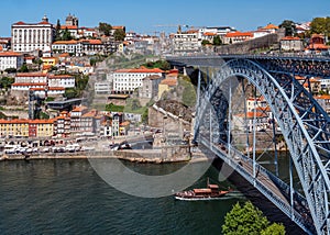 Dom Luis 1 Bridge spanning the Douro River, Porto, Portugal.