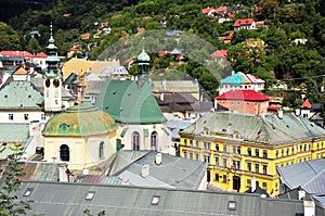 Kopule a střechy starého města Banská Štiavnica