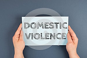 Doméstico violencia es un de pie sobre el internacional conciencia un mes Octubre víctimas a 