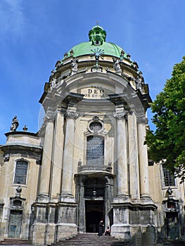 Dominican church, a priest and a beggar