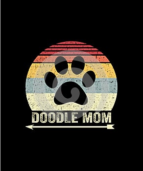 Doodle Mom Retro vintage Style Mothers day T-shirt Design