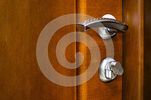 Door handle and internal lock